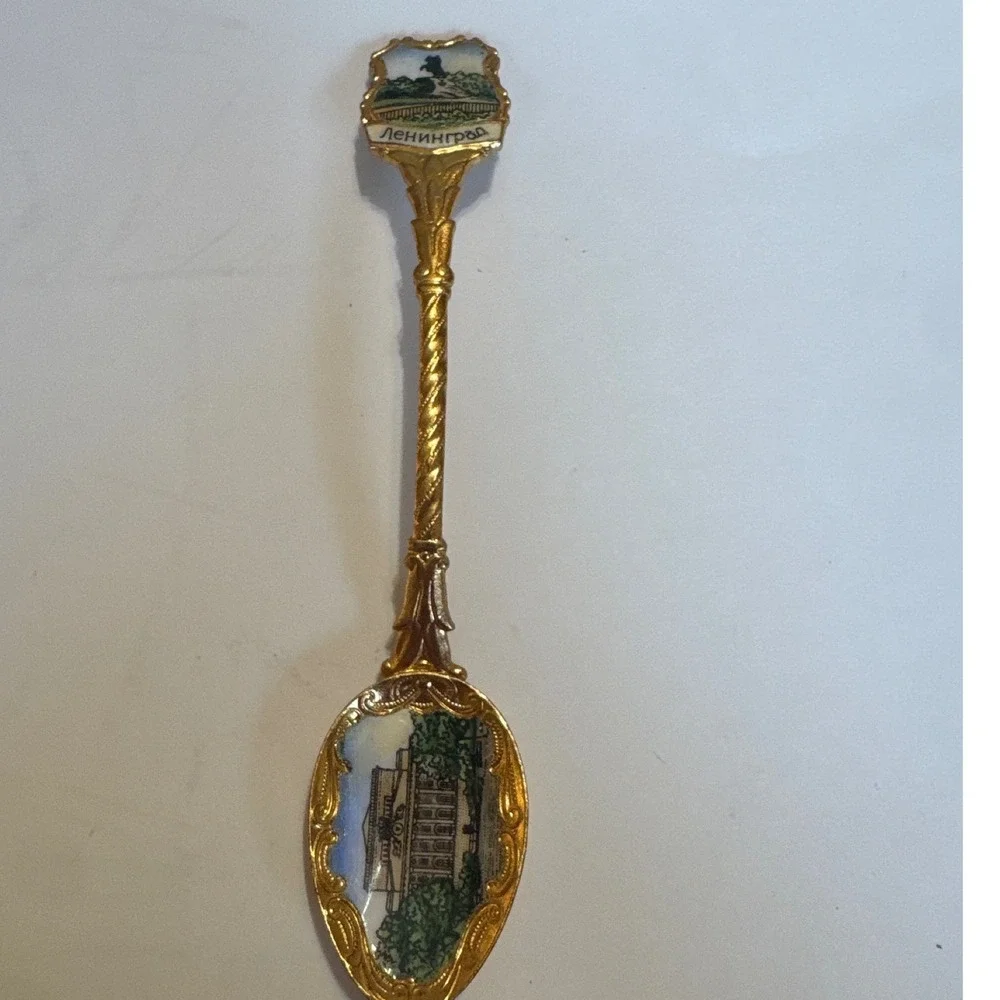 Vintage Leningrad Russia Souvenir Spoon Gold Tone Enamel Beriozka Soviet Era - Picture 2 of 6